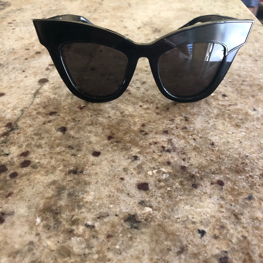 Valley eyewear